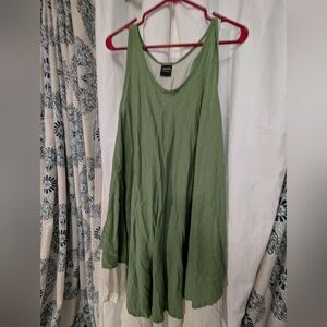 Thaluta Green Flowy Dress